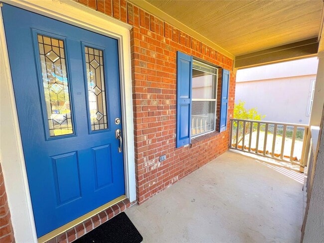 Building Photo - 102 Wren Cove