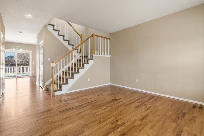 Building Photo - 5601 S Yakima Way