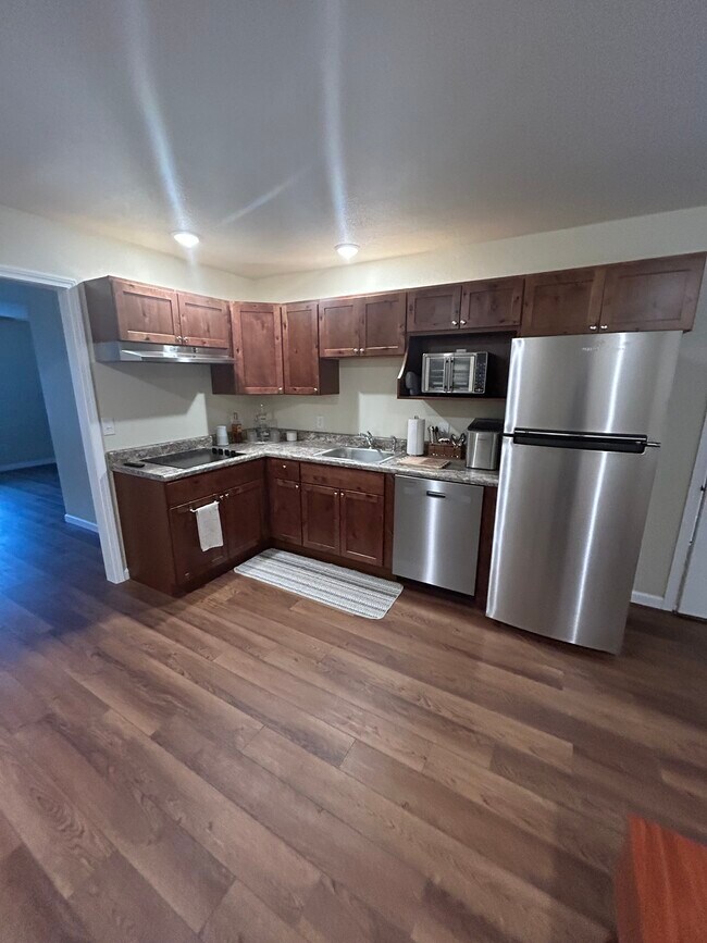 Foto del edificio - 595 Hambley Blvd