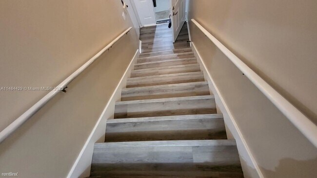 Foto del edificio - 2 br, 2 bath Condo - 2604 SE 21st Ct # A202