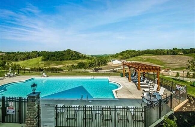 Building Photo - 7568 Woodhaven Ct