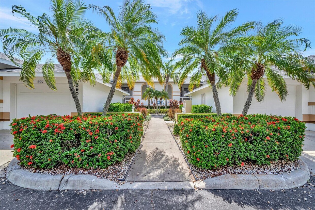 Golf Membership Included • Annual Furnishe... - Annual Furnished 2 Bedroom Condo - Tara Go...