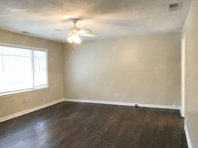 Building Photo - 1214 Calhoun Ave