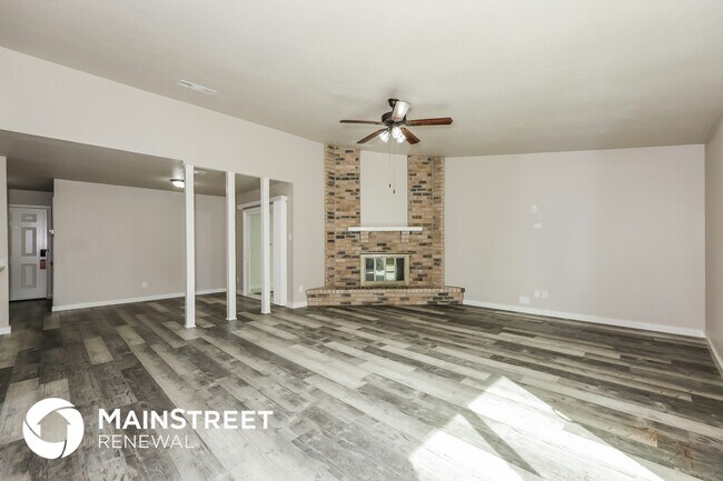 Building Photo - 4129 7 Gables St