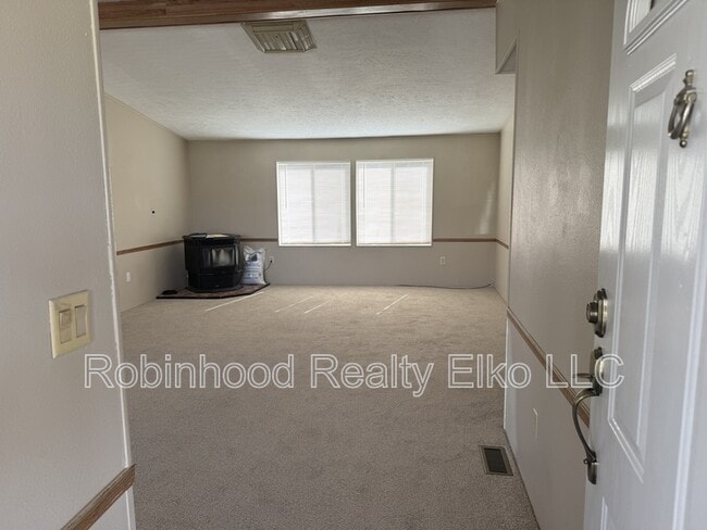 Foto del edificio - 434 Gypsum Ln