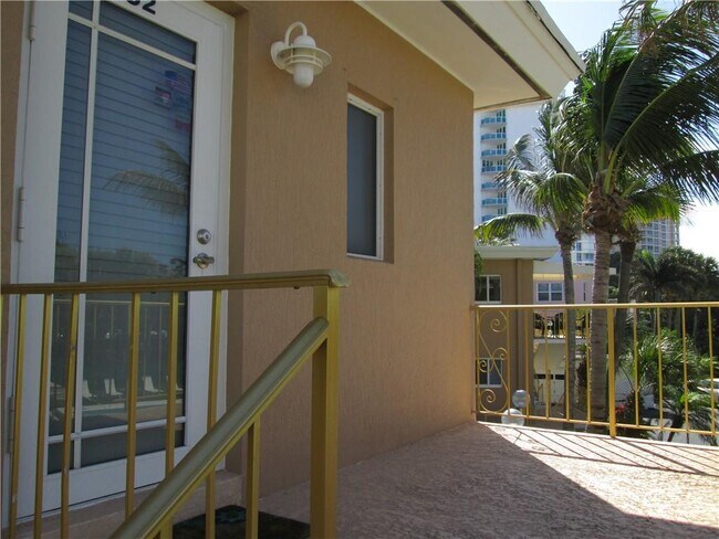 Building Photo - 1410 S Ocean Blvd