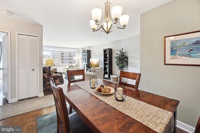 Foto del edificio - 2939 Van Ness St NW