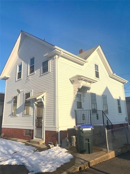 Building Photo - 23-27 MacGregor St