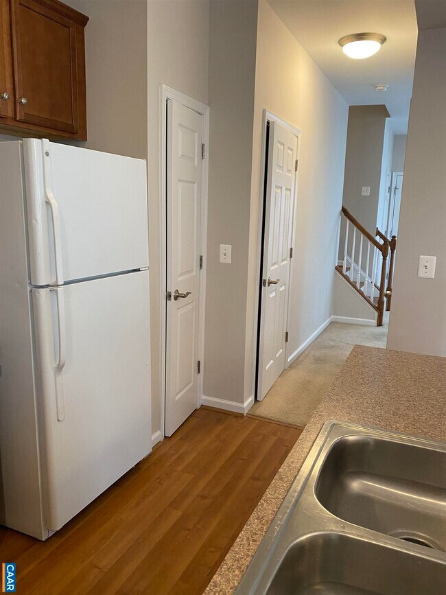 156 Villa Circle, Palmyra, VA 22963 Townhome Rentals in Palmyra VA