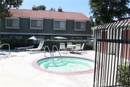Building Photo - 980 Golden Springs Dr