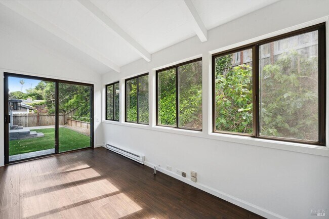 Building Photo - 31 Antilles Way