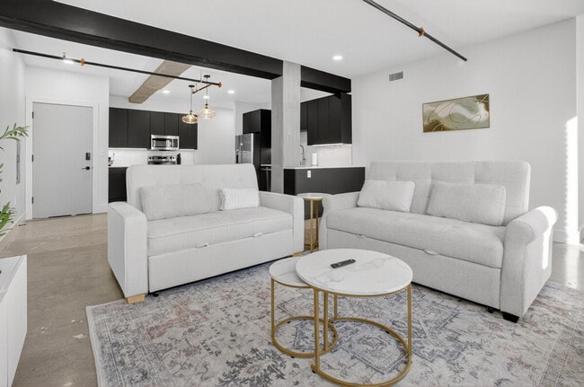 Foto del edificio - 100 W 5th St