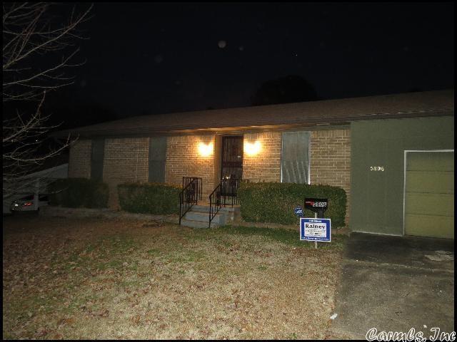 Foto del edificio - 5806 Lowrance Dr