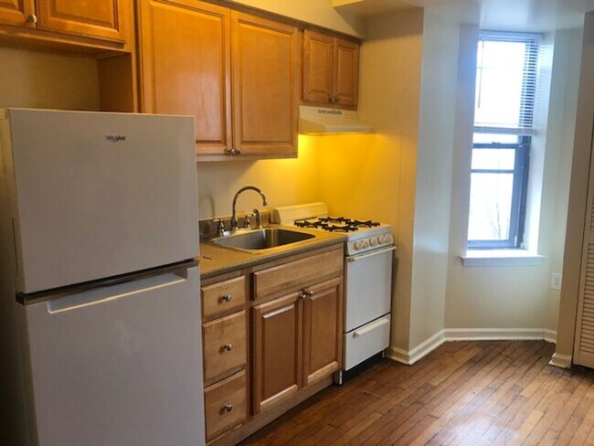 Building Photo - Perfectly updated 1BR - Easy access to UPenn, USciences & Drexel