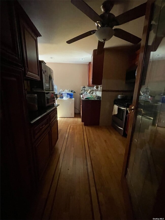 Foto del edificio - 80-50 161st St