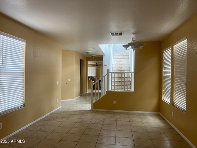 Building Photo - 3915 E Morelos St