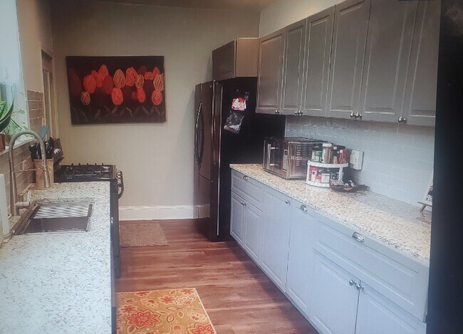 Foto del edificio - 639 Johnson St