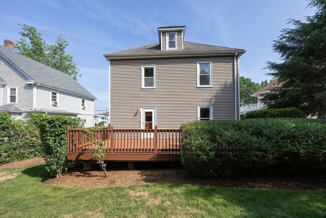 Building Photo - 149 Winslow Ave