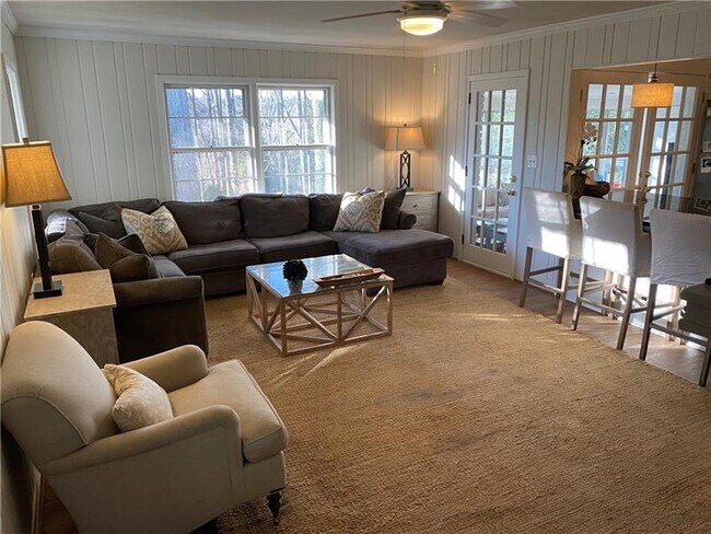 Foto del edificio - 3006 Arden Rd NW