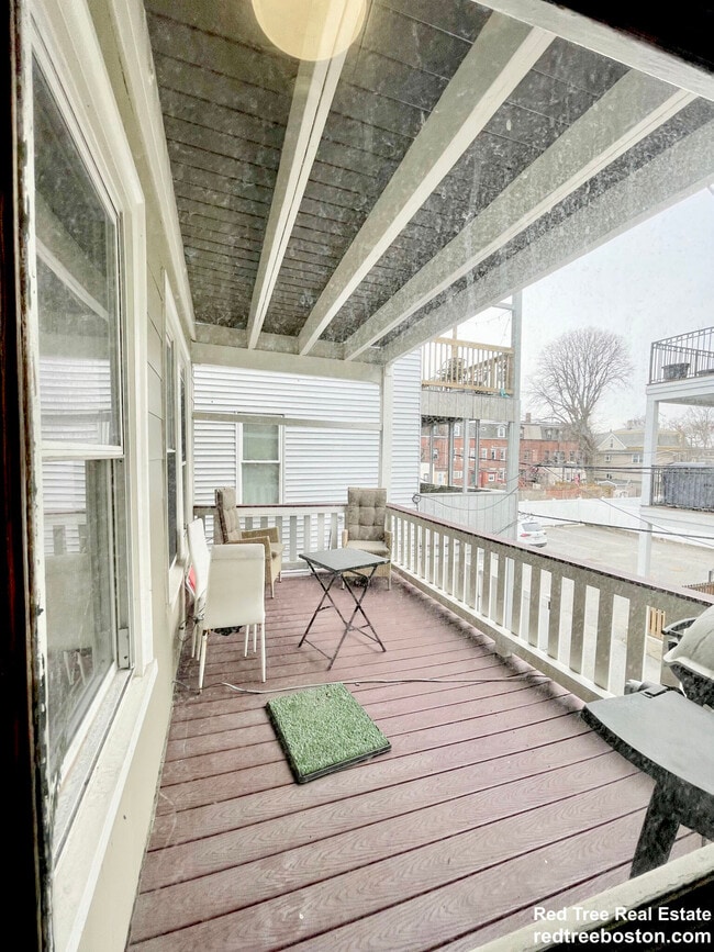 Building Photo - 143 L St