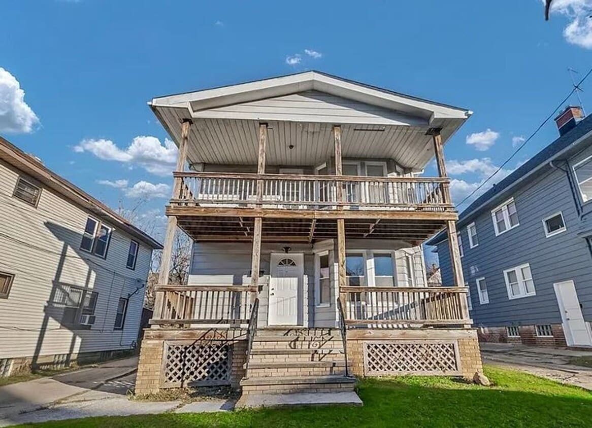 Primary Photo - 4385 W 50th St