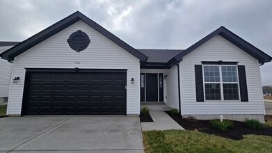 Building Photo - 502 Apple Orchard Lane