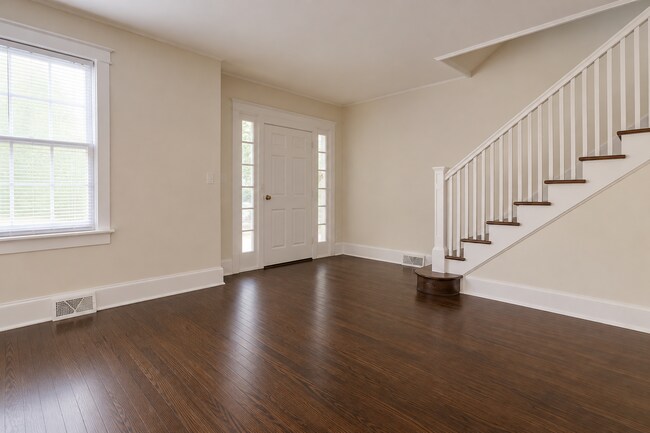 Foto del edificio - 236 Remington St