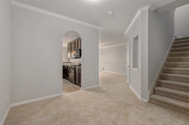 Building Photo - 11515 Champions Green Dr