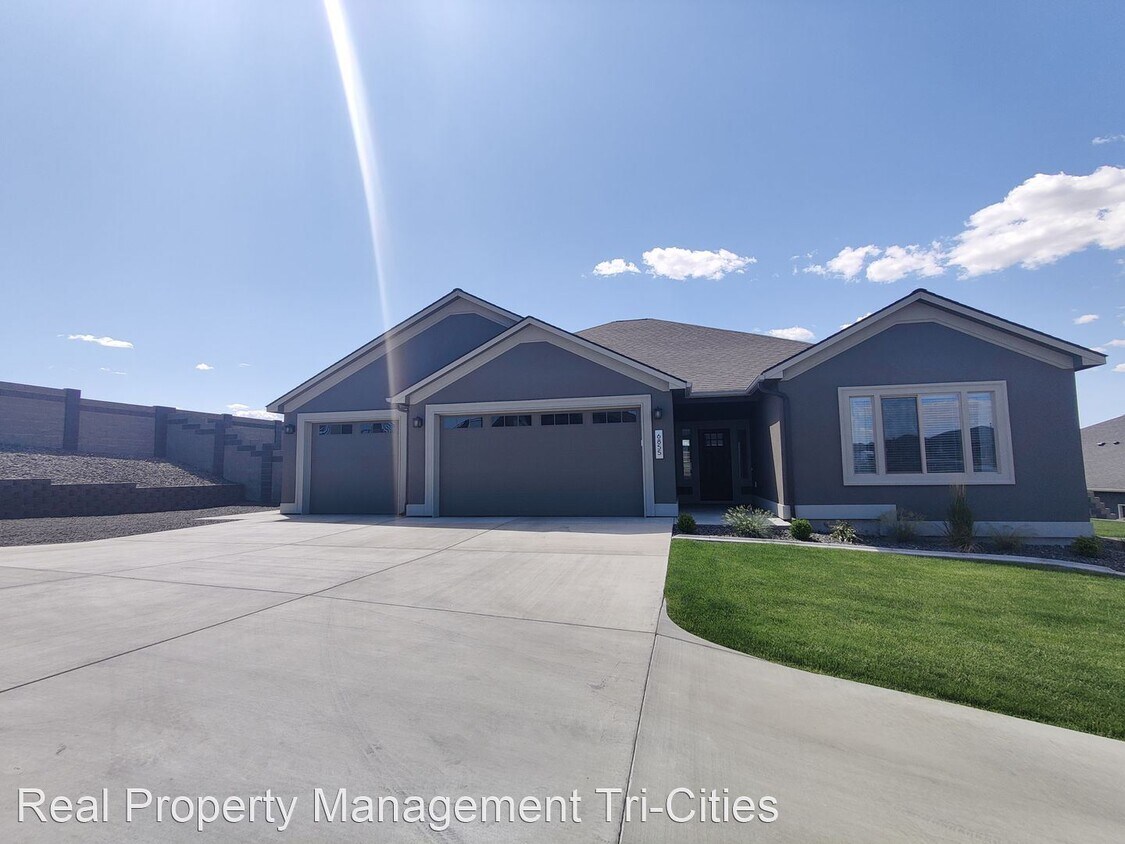 Primary Photo - 3 br, 2 bath House - 6855 Cyprus Loop