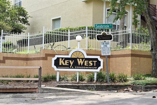 Foto del edificio - 701 Seabrook Ct
