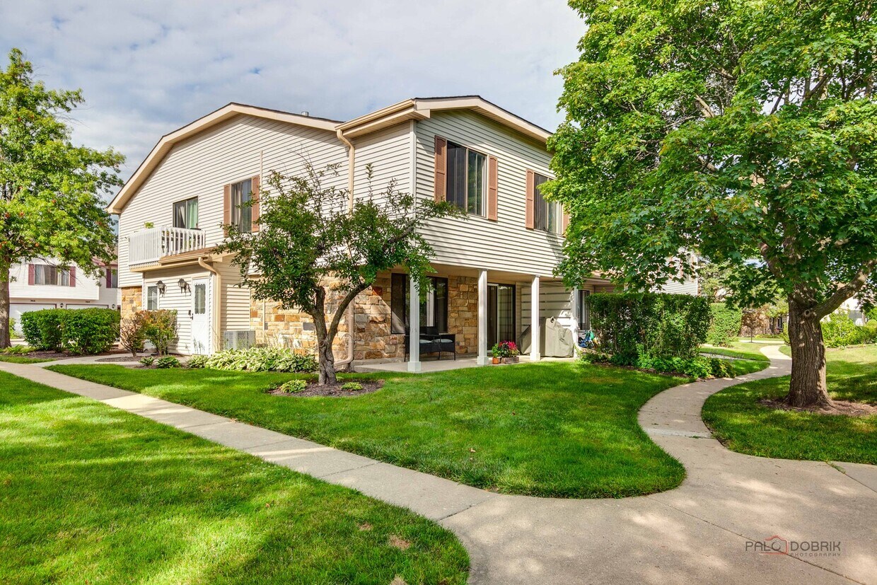 Foto principal - 365 Jefferson Ct