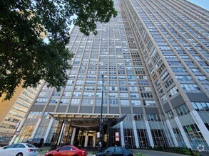 Building Photo - 655 W Irving Park Rd