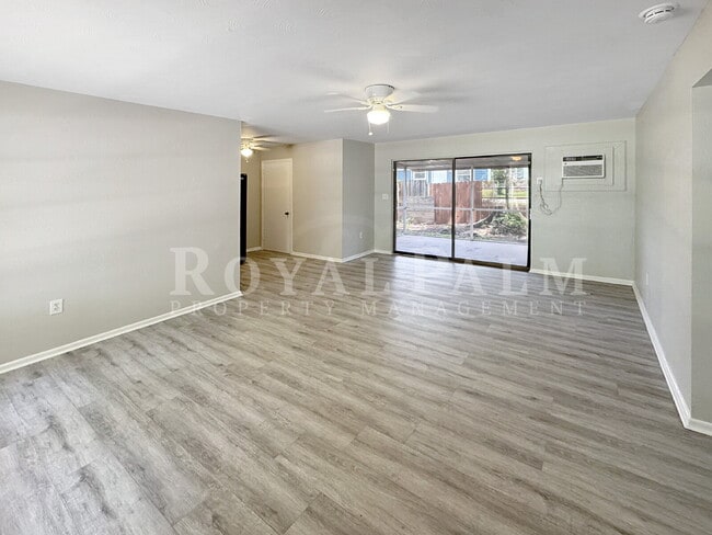 Foto del edificio - 1881 Edison Ave