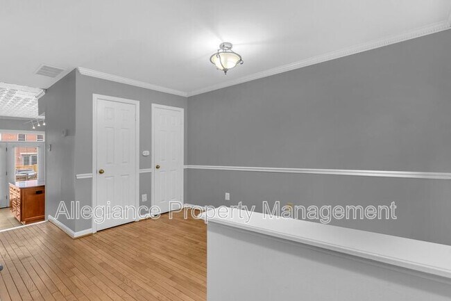 Building Photo - 520 Colecroft Ct