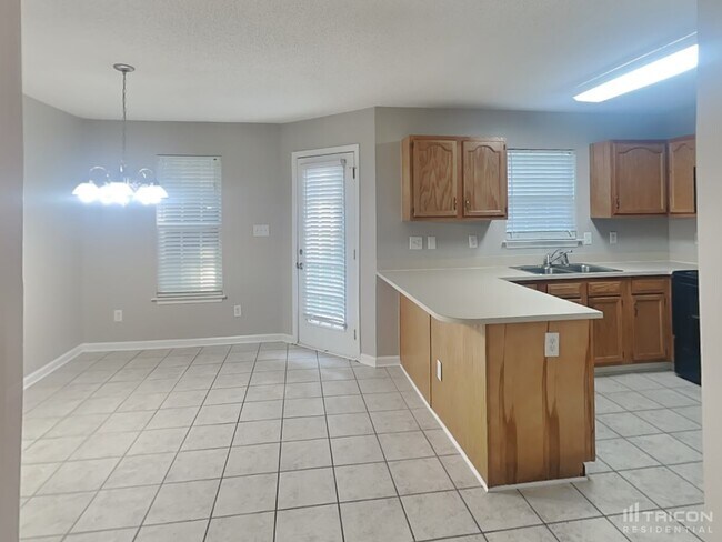 Foto del edificio - 2023 Westminster Ln