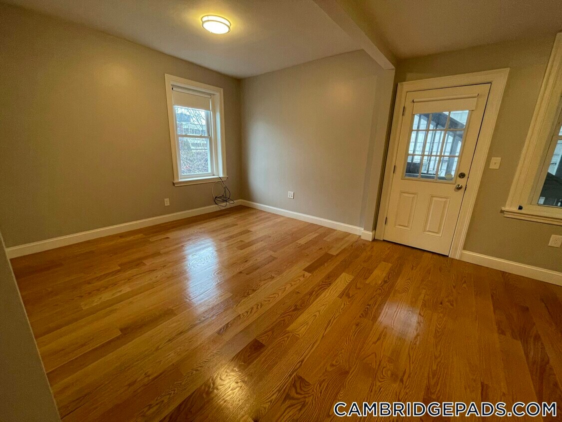 Foto del edificio - 124 Berkshire St