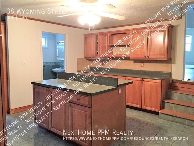 Foto del edificio - 38 Wyoming St