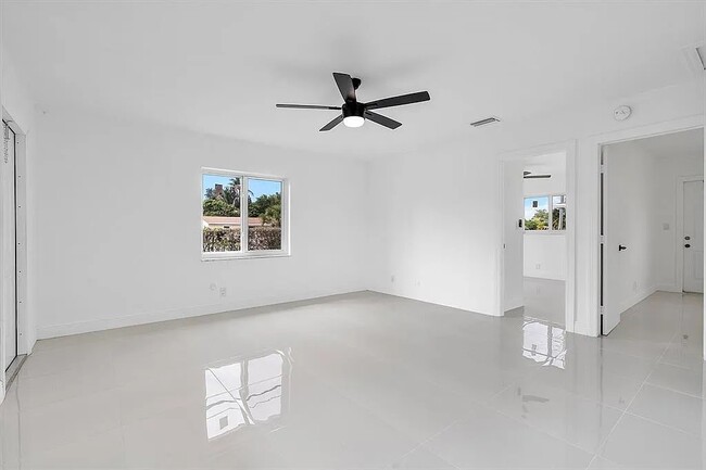 Foto del edificio - 1901 NW 14th Ave