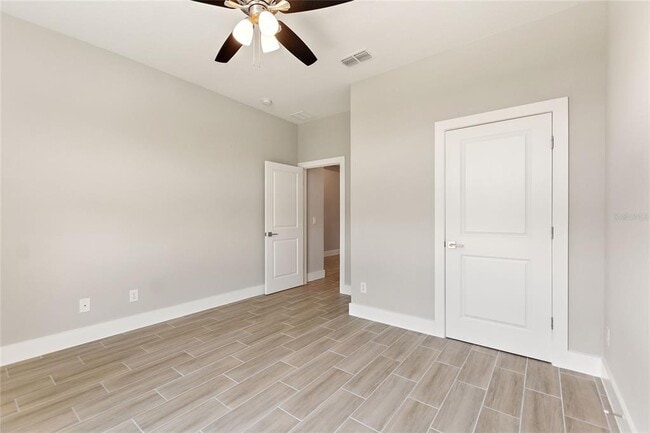 Building Photo - 149 Golf Aire Blvd