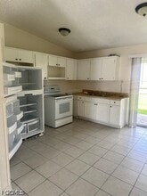 Building Photo - 202 Eldorado Ave