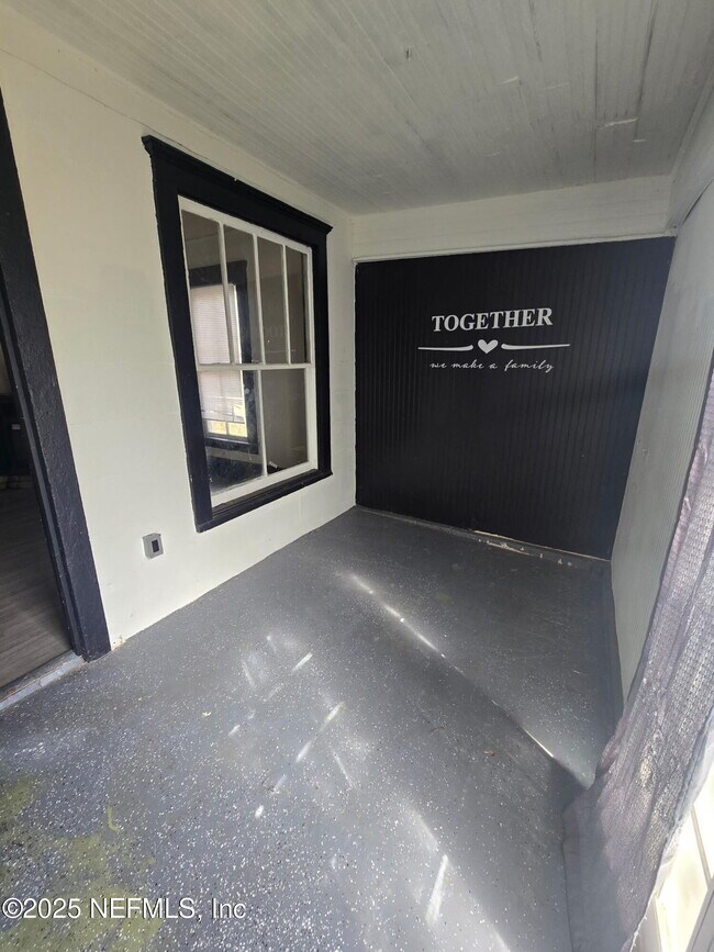 Foto del edificio - 2005 Morehouse Rd