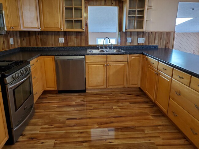 Foto principal - 62 Glen Ave