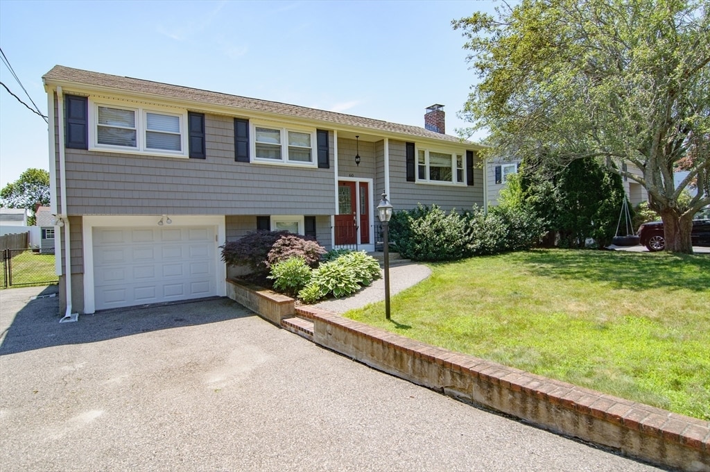 Primary Photo - 60 Greenleaf Cir
