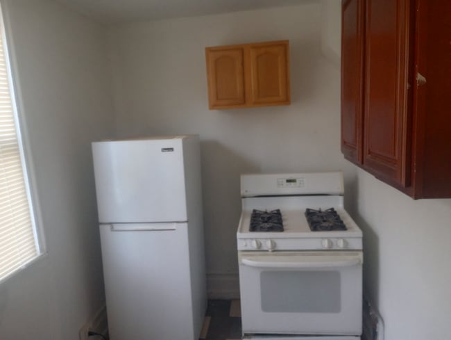 Building Photo - 16xx W Juniata St