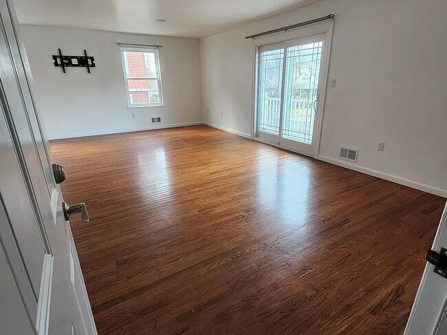Foto del edificio - 115 Walnut St.
