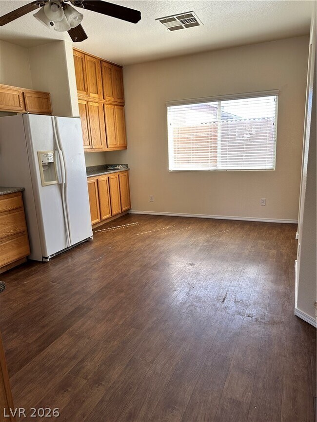 Foto del edificio - 6360 Pebblecreek Lodge Way