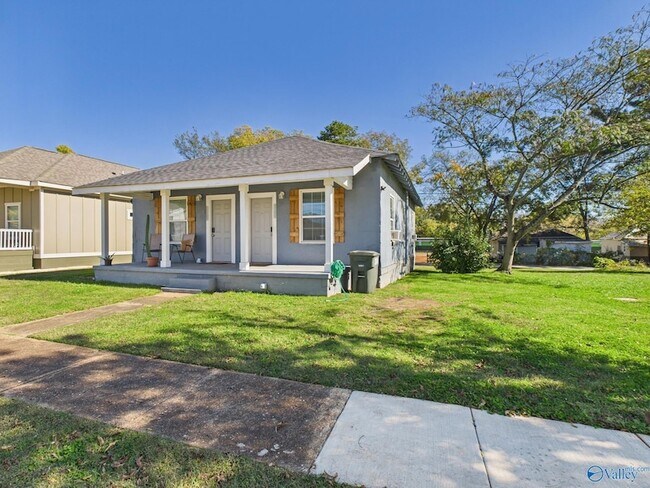 Foto del edificio - 2104 Levert St NE