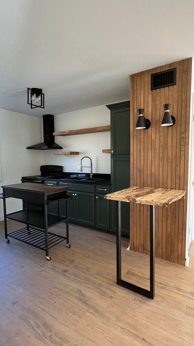 Building Photo - The Homestead 216