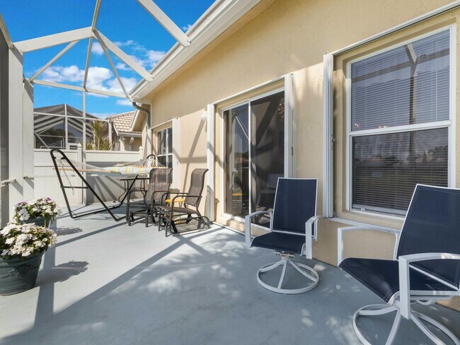 Foto del edificio - 12807 Hampton Lakes Cir