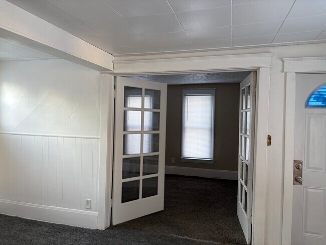 Foto del edificio - 1311 W Genesee Ave